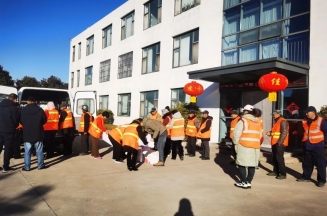 潔晶集團慰問“城市美容師”